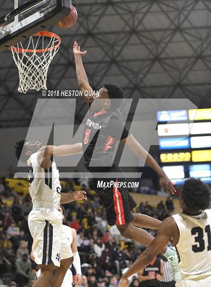 Thumbnail 3 in Etiwanda vs Sierra Canyon (CIF State SoCal Regional Open Final) photogallery.