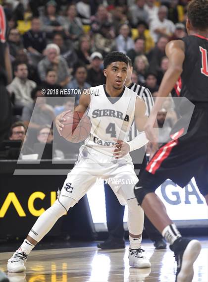 Thumbnail 3 in Etiwanda vs Sierra Canyon (CIF State SoCal Regional Open Final) photogallery.