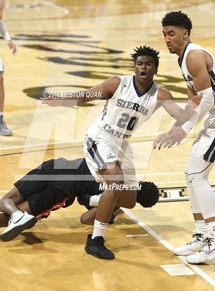 Thumbnail 1 in Etiwanda vs Sierra Canyon (CIF State SoCal Regional Open Final) photogallery.