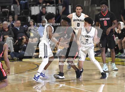 Thumbnail 2 in Etiwanda vs Sierra Canyon (CIF State SoCal Regional Open Final) photogallery.