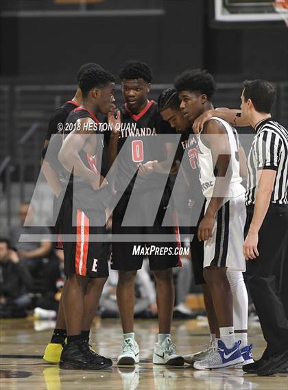 Thumbnail 2 in Etiwanda vs Sierra Canyon (CIF State SoCal Regional Open Final) photogallery.