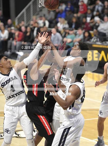 Thumbnail 2 in Etiwanda vs Sierra Canyon (CIF State SoCal Regional Open Final) photogallery.