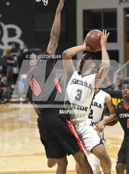 Thumbnail 3 in Etiwanda vs Sierra Canyon (CIF State SoCal Regional Open Final) photogallery.