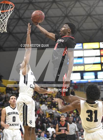 Thumbnail 2 in Etiwanda vs Sierra Canyon (CIF State SoCal Regional Open Final) photogallery.