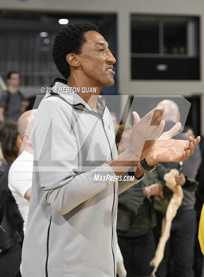 Thumbnail 2 in Etiwanda vs Sierra Canyon (CIF State SoCal Regional Open Final) photogallery.