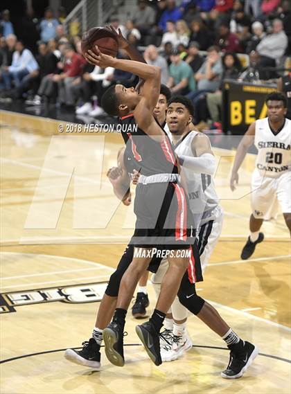 Thumbnail 1 in Etiwanda vs Sierra Canyon (CIF State SoCal Regional Open Final) photogallery.