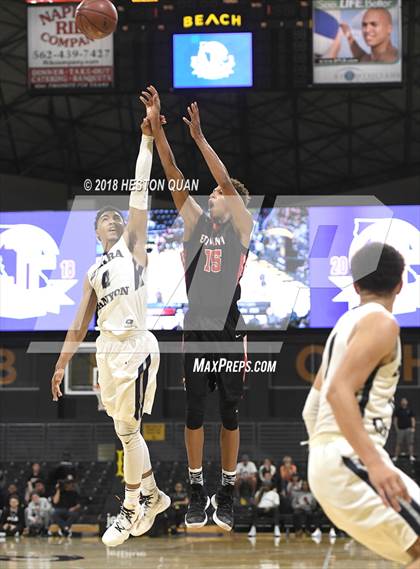 Thumbnail 3 in Etiwanda vs Sierra Canyon (CIF State SoCal Regional Open Final) photogallery.
