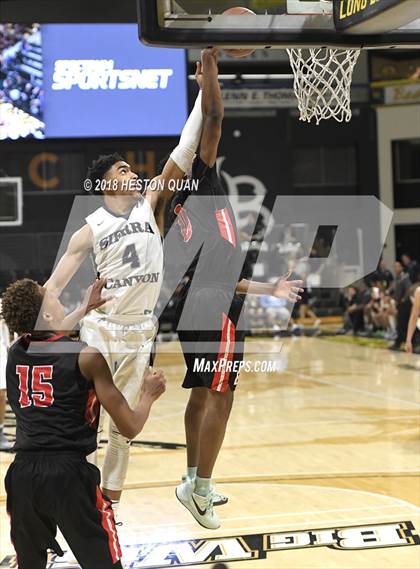 Thumbnail 2 in Etiwanda vs Sierra Canyon (CIF State SoCal Regional Open Final) photogallery.