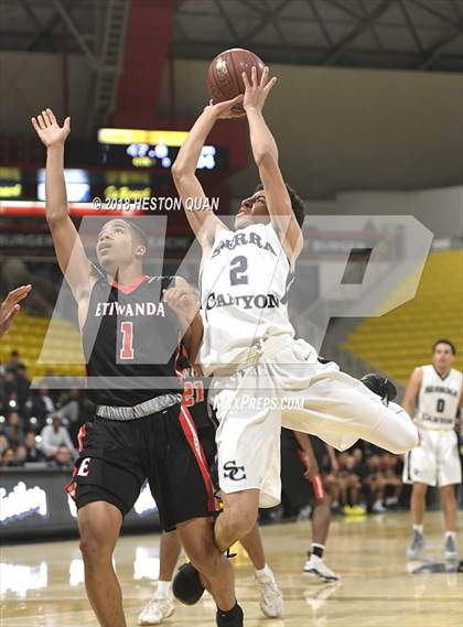 Thumbnail 2 in Etiwanda vs Sierra Canyon (CIF State SoCal Regional Open Final) photogallery.