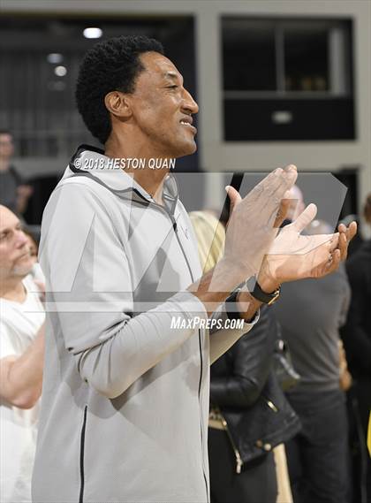 Thumbnail 1 in Etiwanda vs Sierra Canyon (CIF State SoCal Regional Open Final) photogallery.