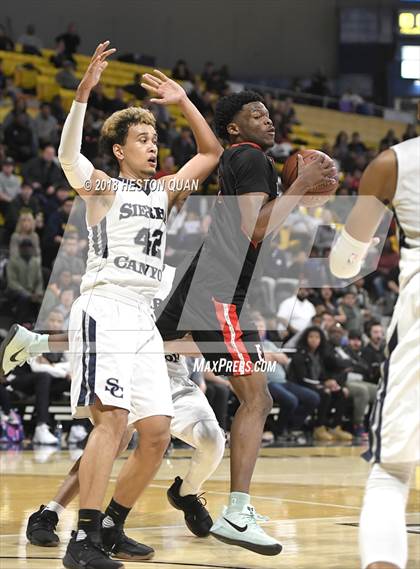 Thumbnail 2 in Etiwanda vs Sierra Canyon (CIF State SoCal Regional Open Final) photogallery.