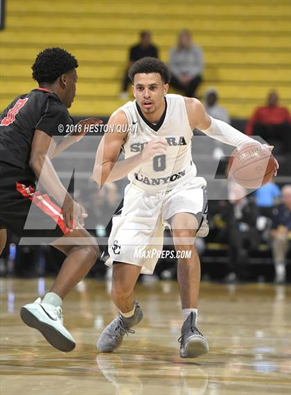 Thumbnail 2 in Etiwanda vs Sierra Canyon (CIF State SoCal Regional Open Final) photogallery.
