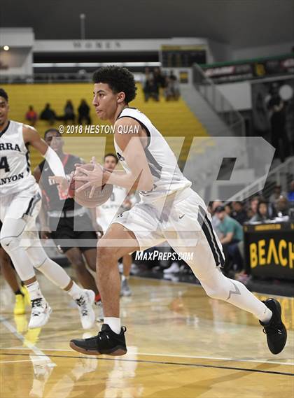 Thumbnail 3 in Etiwanda vs Sierra Canyon (CIF State SoCal Regional Open Final) photogallery.