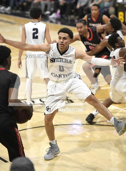 Thumbnail 2 in Etiwanda vs Sierra Canyon (CIF State SoCal Regional Open Final) photogallery.