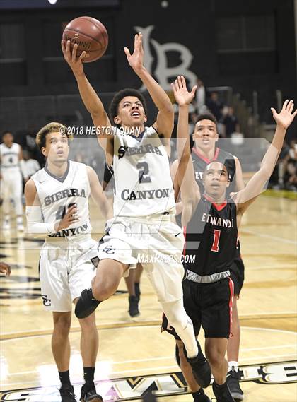 Thumbnail 3 in Etiwanda vs Sierra Canyon (CIF State SoCal Regional Open Final) photogallery.
