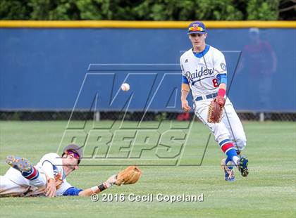 Thumbnail 3 in Pope vs. Walton (GHSA 6A Final - Game 1) photogallery.