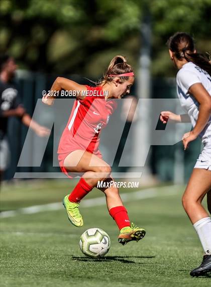 Thumbnail 1 in Stockdale @ Buchanan (CIF CS Semifinal) photogallery.