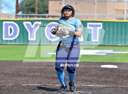 Thumbnail 3 in Hooks vs. Pine Tree (Hallsville Ladycat Classic) photogallery.