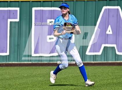 Thumbnail 3 in Hooks vs. Pine Tree (Hallsville Ladycat Classic) photogallery.
