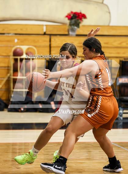 Thumbnail 1 in Tulare Union @ Selma photogallery.