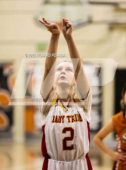 Thumbnail 2 in Tulare Union @ Selma photogallery.