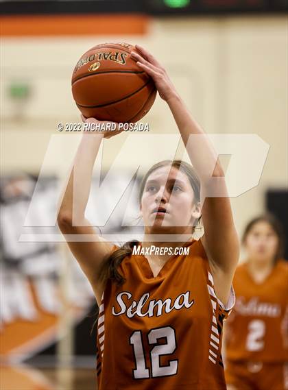 Thumbnail 2 in Tulare Union @ Selma photogallery.