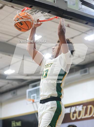Van Nuys vs Long Beach Poly (St Francis Holiday Hoopfest}