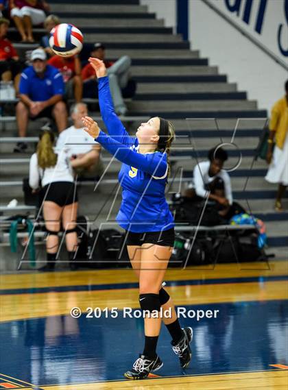 Thumbnail 2 in Rains vs. Lakeview Centennial photogallery.