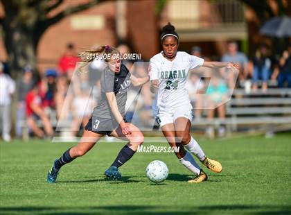 Thumbnail 3 in Vandegrift vs Reagan [Ronald] (Class 6A Region 4 Bi District) photogallery.