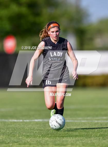 Thumbnail 3 in Vandegrift vs Reagan [Ronald] (Class 6A Region 4 Bi District) photogallery.