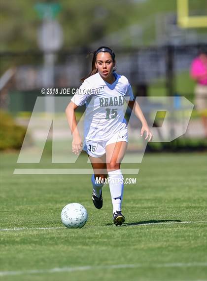 Thumbnail 2 in Vandegrift vs Reagan [Ronald] (Class 6A Region 4 Bi District) photogallery.