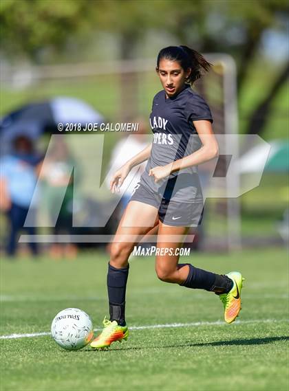 Thumbnail 3 in Vandegrift vs Reagan [Ronald] (Class 6A Region 4 Bi District) photogallery.