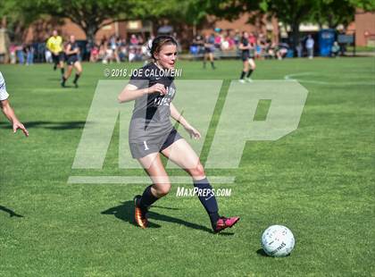 Thumbnail 3 in Vandegrift vs Reagan [Ronald] (Class 6A Region 4 Bi District) photogallery.