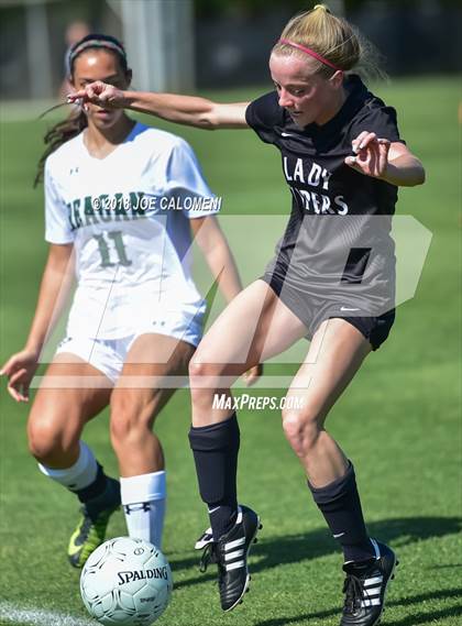 Thumbnail 3 in Vandegrift vs Reagan [Ronald] (Class 6A Region 4 Bi District) photogallery.