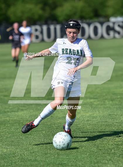 Thumbnail 2 in Vandegrift vs Reagan [Ronald] (Class 6A Region 4 Bi District) photogallery.