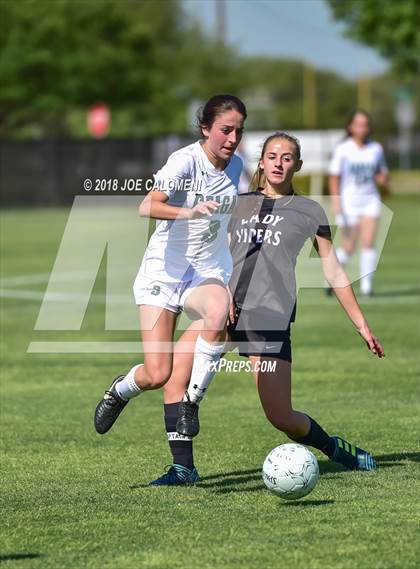 Thumbnail 2 in Vandegrift vs Reagan [Ronald] (Class 6A Region 4 Bi District) photogallery.