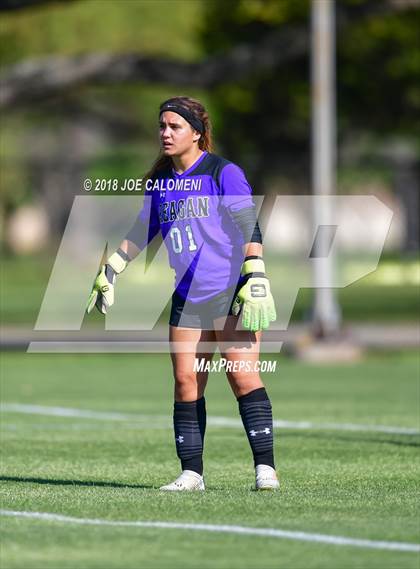 Thumbnail 3 in Vandegrift vs Reagan [Ronald] (Class 6A Region 4 Bi District) photogallery.