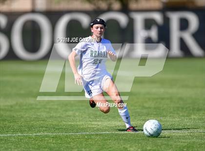 Thumbnail 3 in Vandegrift vs Reagan [Ronald] (Class 6A Region 4 Bi District) photogallery.