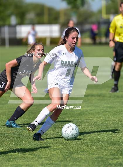 Thumbnail 1 in Vandegrift vs Reagan [Ronald] (Class 6A Region 4 Bi District) photogallery.