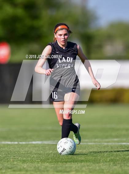 Thumbnail 2 in Vandegrift vs Reagan [Ronald] (Class 6A Region 4 Bi District) photogallery.