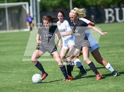 Thumbnail 2 in Vandegrift vs Reagan [Ronald] (Class 6A Region 4 Bi District) photogallery.