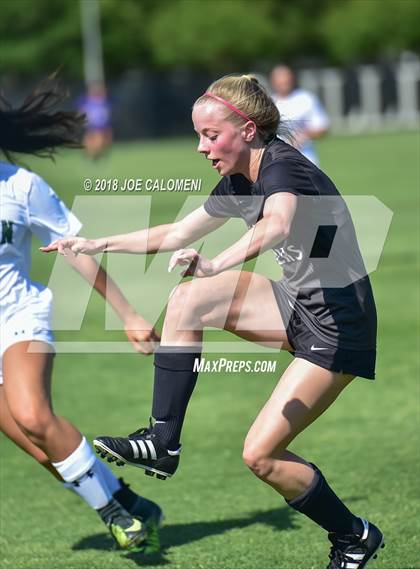 Thumbnail 1 in Vandegrift vs Reagan [Ronald] (Class 6A Region 4 Bi District) photogallery.