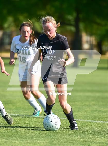 Thumbnail 2 in Vandegrift vs Reagan [Ronald] (Class 6A Region 4 Bi District) photogallery.