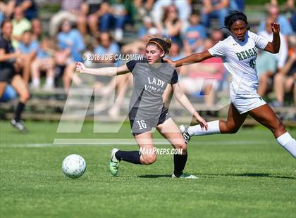 Thumbnail 3 in Vandegrift vs Reagan [Ronald] (Class 6A Region 4 Bi District) photogallery.