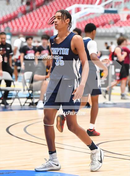 Thumbnail 1 in Compton vs. Mesquite - Section 7 Basketball Tournament photogallery.