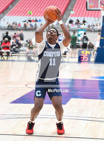 Thumbnail 3 in Compton vs. Mesquite - Section 7 Basketball Tournament photogallery.