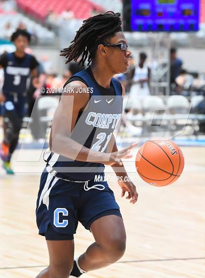 Thumbnail 2 in Compton vs. Mesquite - Section 7 Basketball Tournament photogallery.
