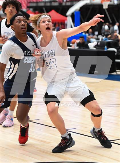 Thumbnail 1 in Compton vs. Mesquite - Section 7 Basketball Tournament photogallery.