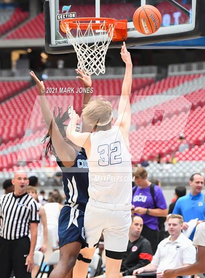 Thumbnail 3 in Compton vs. Mesquite - Section 7 Basketball Tournament photogallery.