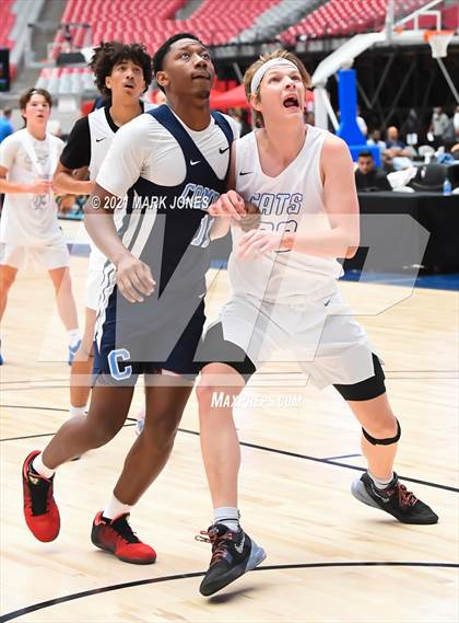 Thumbnail 2 in Compton vs. Mesquite - Section 7 Basketball Tournament photogallery.